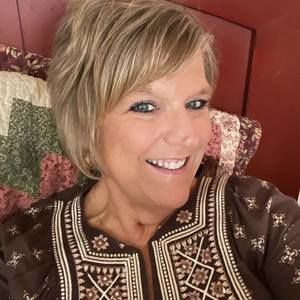 Meet your Posher, Beth